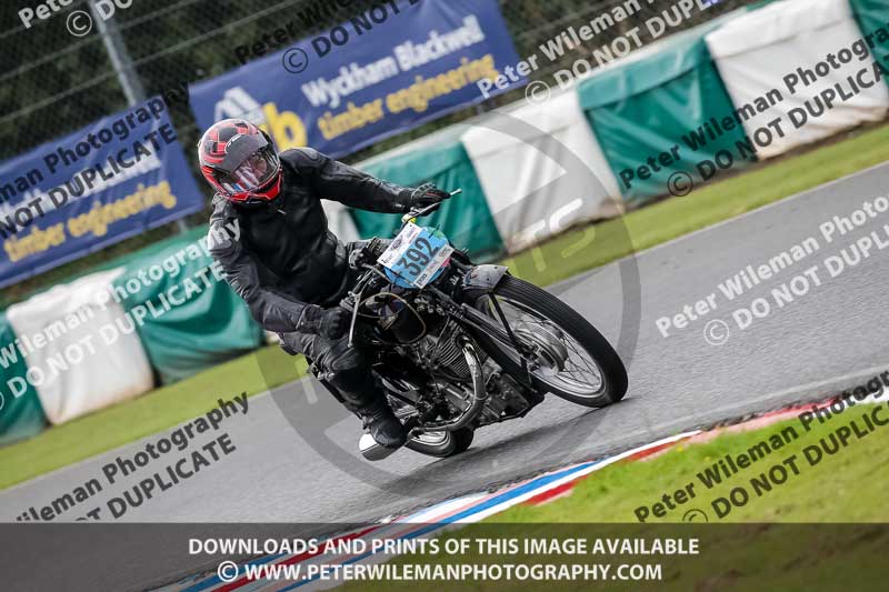 Vintage motorcycle club;eventdigitalimages;mallory park;mallory park trackday photographs;no limits trackdays;peter wileman photography;trackday digital images;trackday photos;vmcc festival 1000 bikes photographs